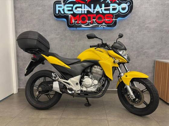 HONDA CB 300R 